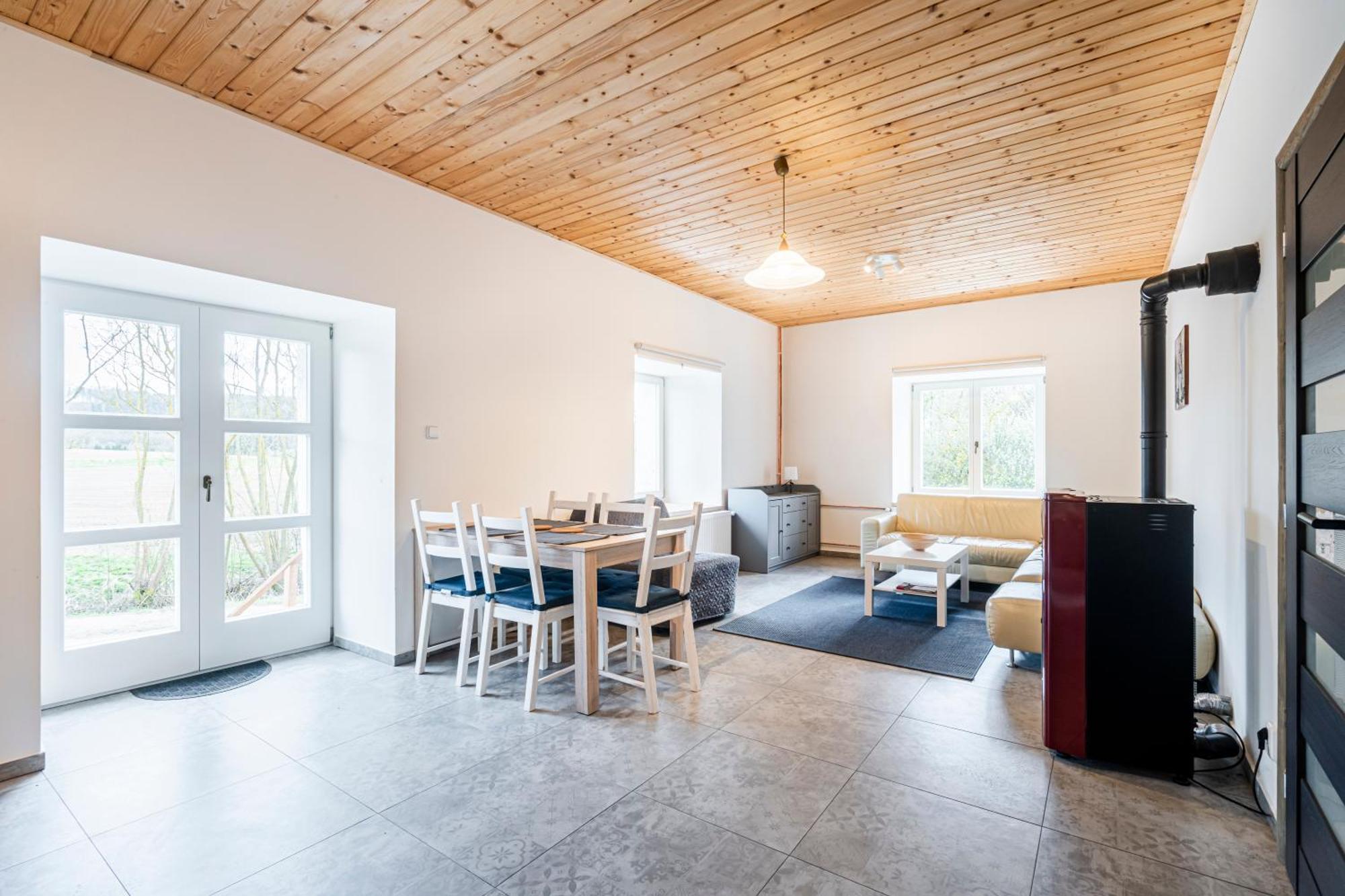 Ferienwohnung Dvur Dolenec Rohoznice  Exterior foto